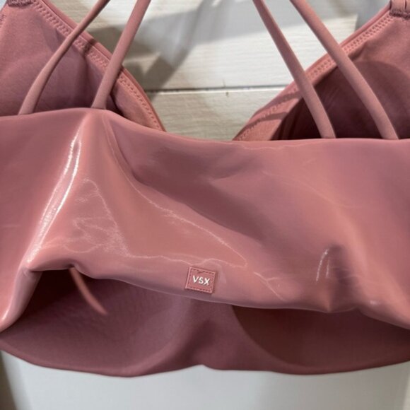 Victoria's Secret VSX Elevate™ Liquid Shine Stretch-Comfort Set - Picture 5 of 12